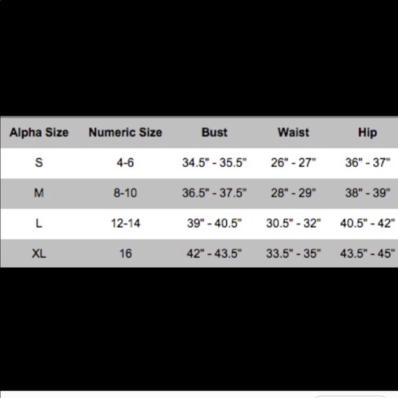 ๐ด Pastels Floral Chest Tunic - Picture 5 of 5